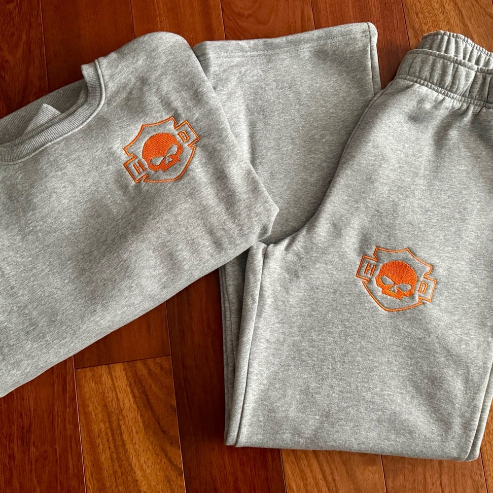 Harley Davidson Gray T-Shirt with Orange Skull Logo